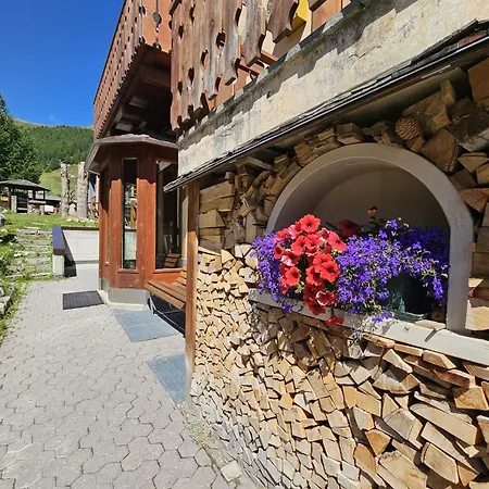 Giglio Della Montagna Livigno