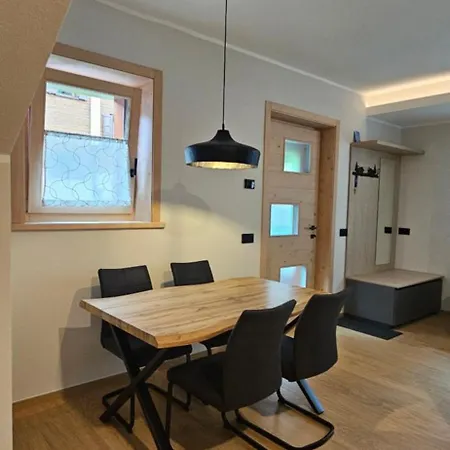 Giglio Della Montagna Daire